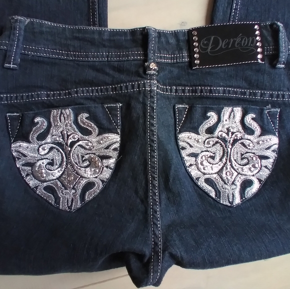 House of Dereon by Beyoncé Jeans - Picture 3 of 13